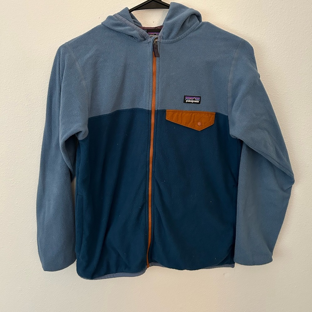 Patagonia kid size large 12 zip up sweatshirt